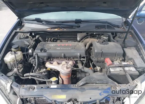 2005 Toyota Camry Le z USA, uszkodzony, nr VIN 4T1BE32K15U391200